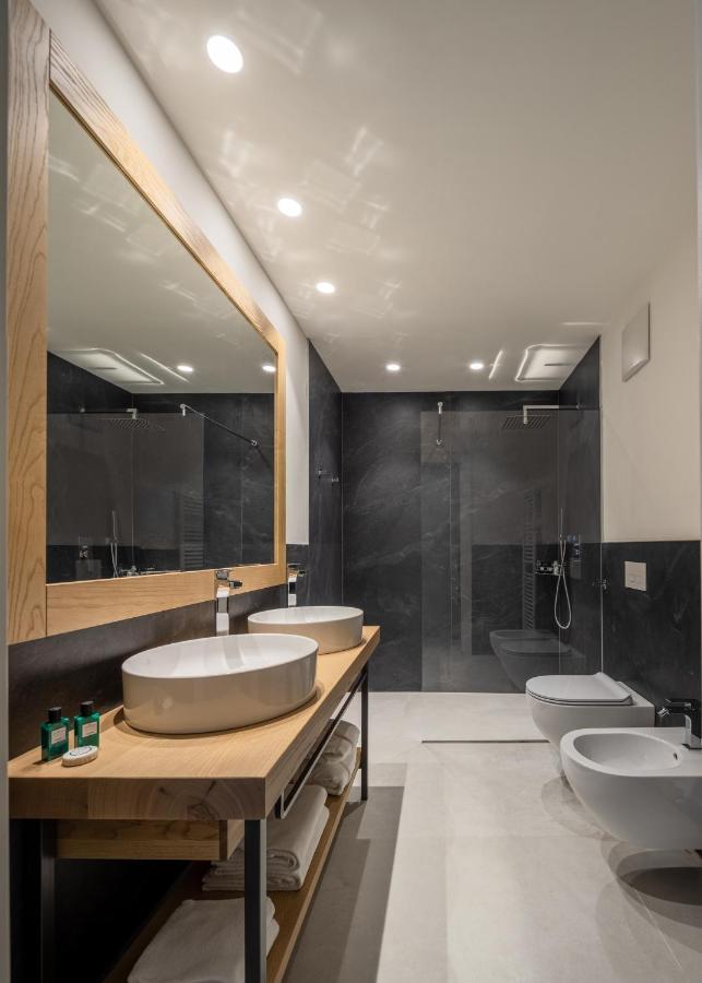 Aris Apartments & Sky Pool - Tonelli Hotels - Adult Friendly Рива-дель-Гарда Екстер'єр фото