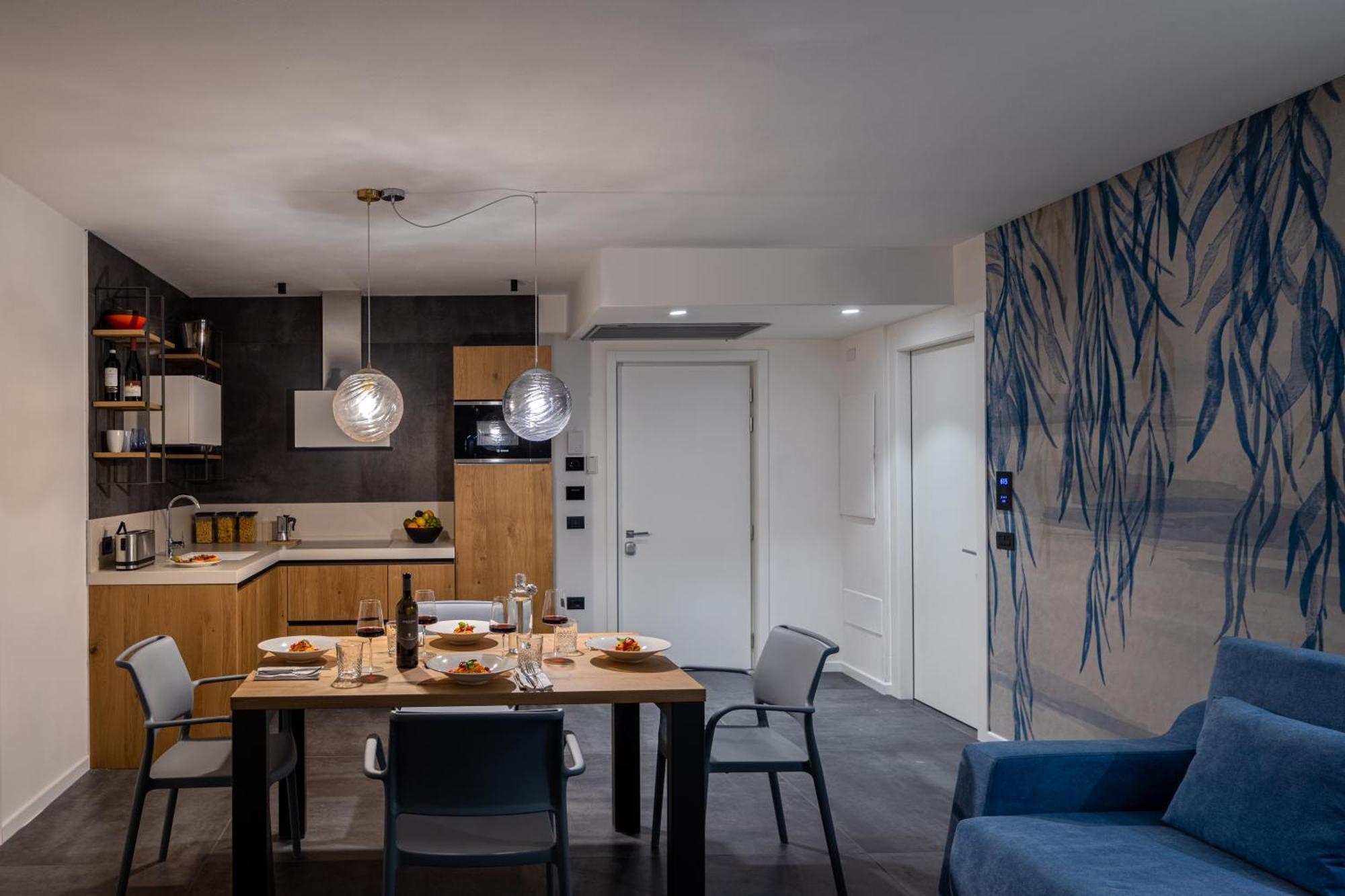 Aris Apartments & Sky Pool - Tonelli Hotels - Adult Friendly Рива-дель-Гарда Екстер'єр фото